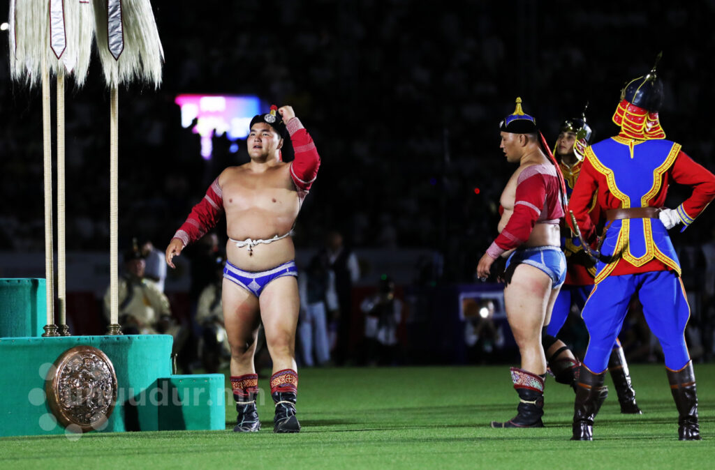 bayankhongor province welcomes national champion